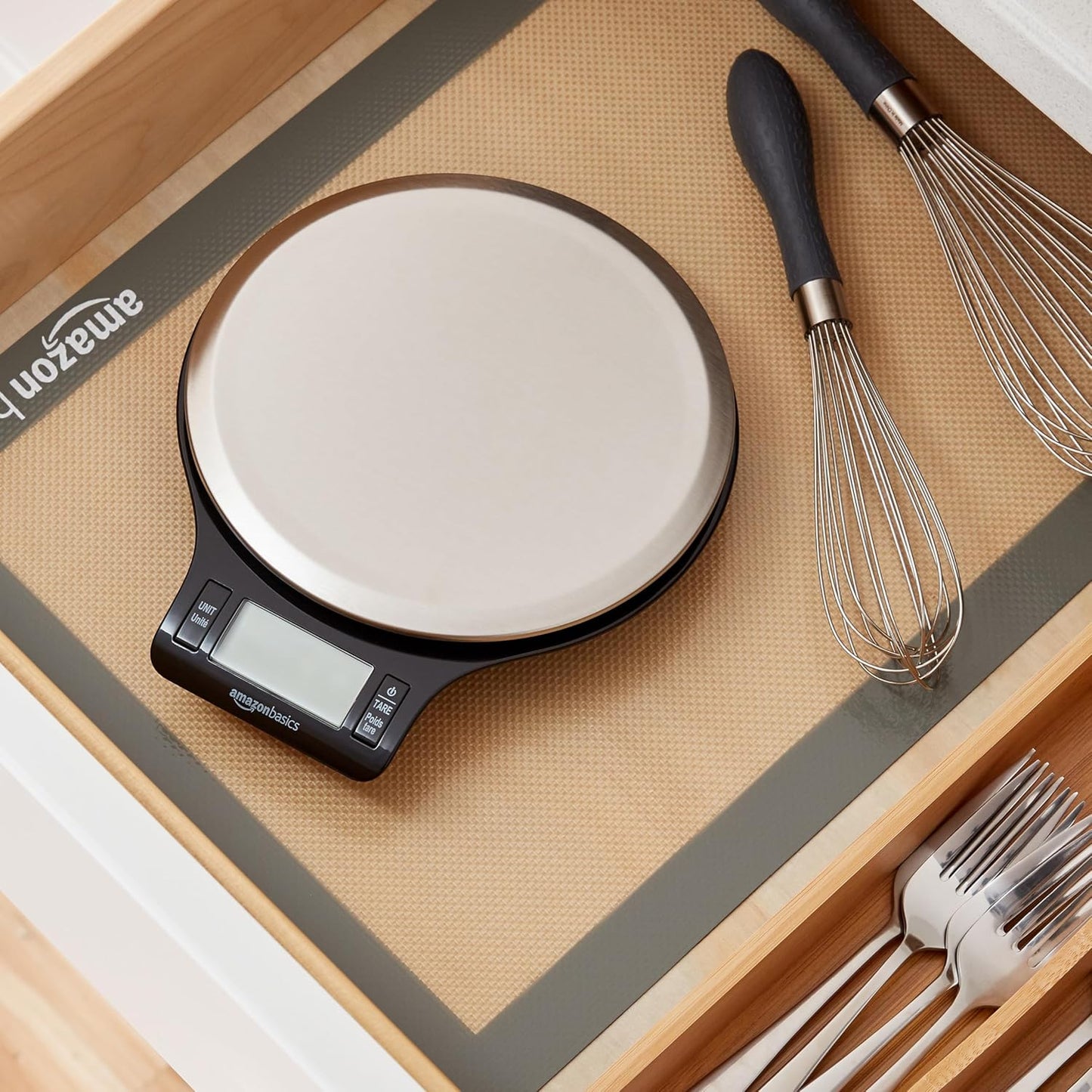 Amazon Basics Digital Kitchen Scale with LCD Display, Batteries Included